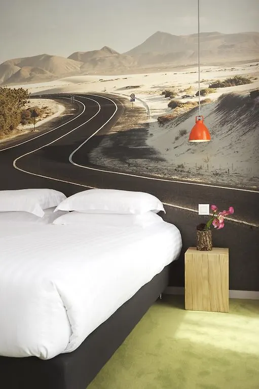 Hotel L’Échappée Belle LʼIsle-Jourdain Francia