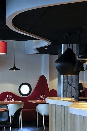 Hotel L’Échappée Belle LʼIsle-Jourdain